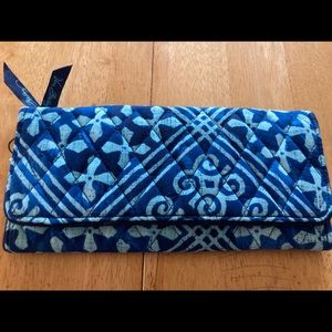 Vera Bradley trifold wallet Cuban Tiles